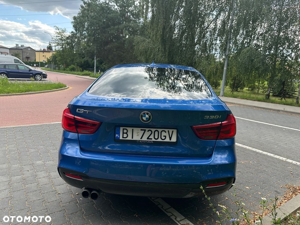 BMW 3GT 330i M Sport - 8