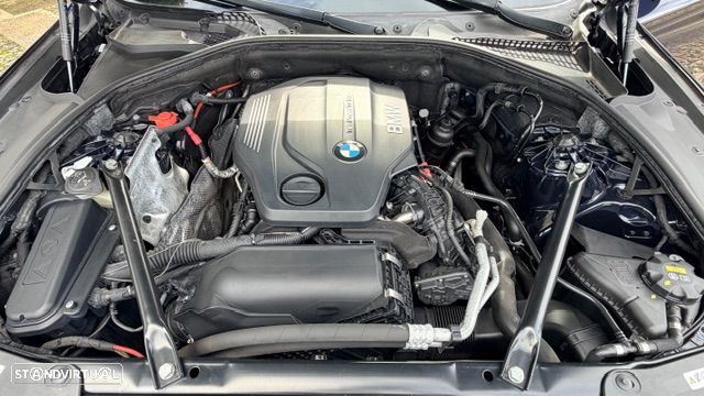BMW 520 d Auto - 43