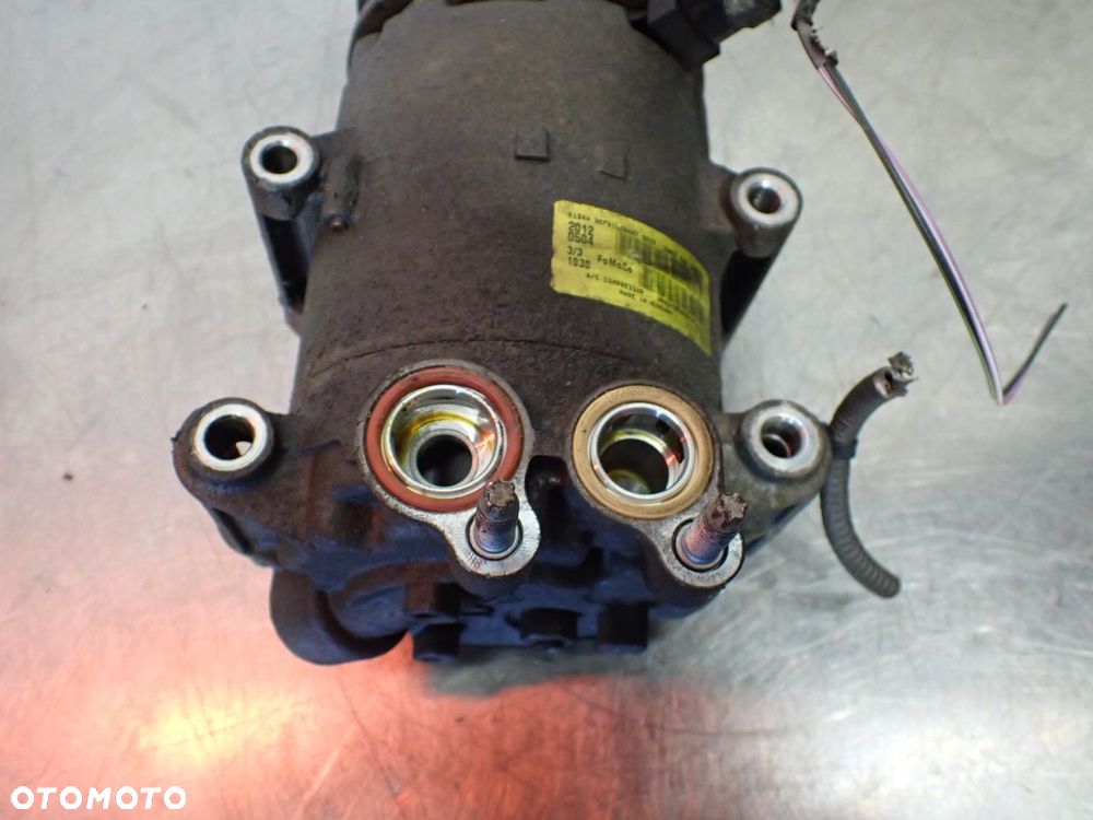 SPRĘŻARKA KLIMATYZACJI FORD FIESTA MK6 - 2