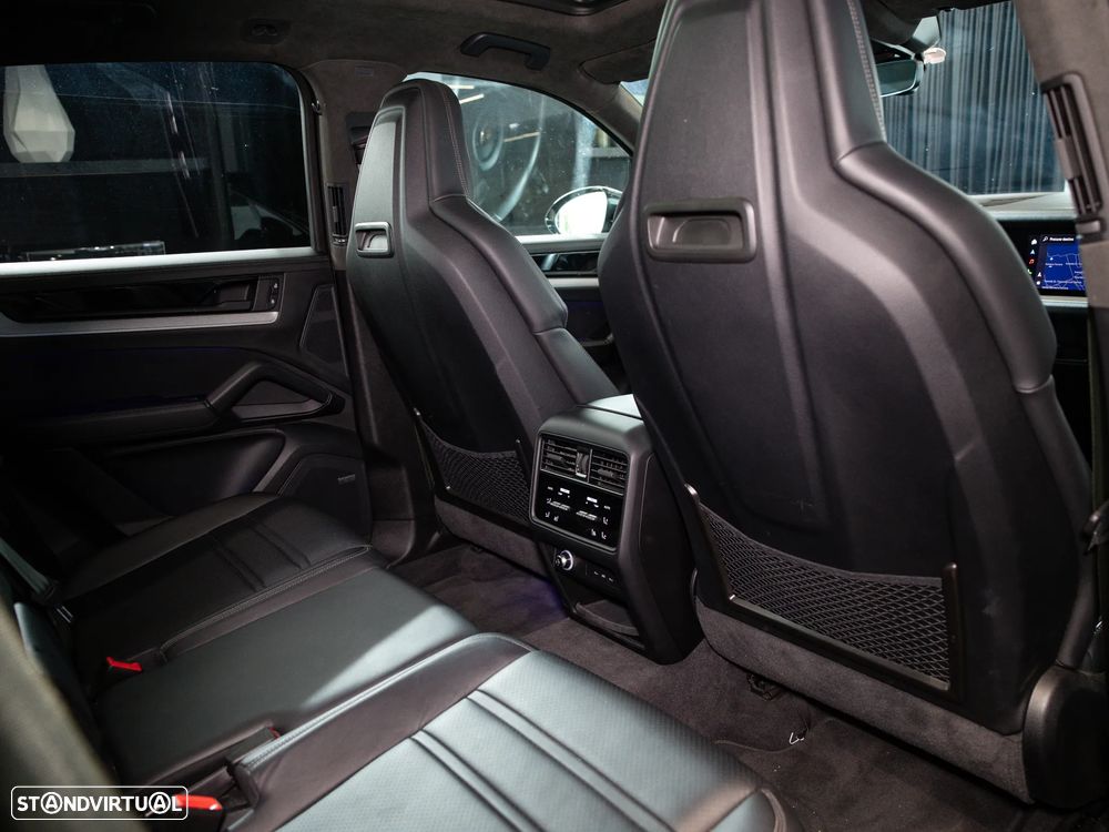 Porsche Cayenne E-Hybrid - 37