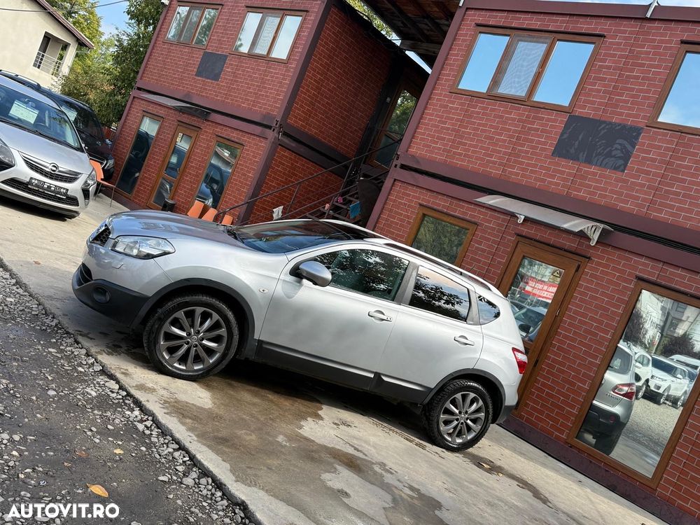 Nissan Qashqai 1.6 dCi DPF 4x4 tekna - 32
