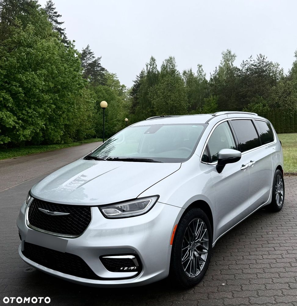 Chrysler Pacifica - 3