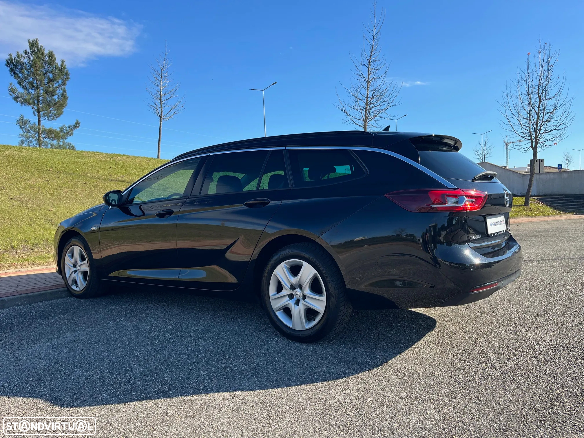 Opel Insignia Sports Tourer 1.6 CDTi Business Edition Auto - 3