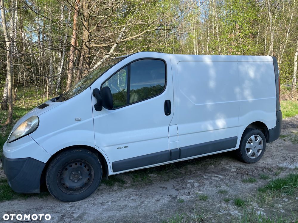 Renault Trafic 2.0 DCI - 1