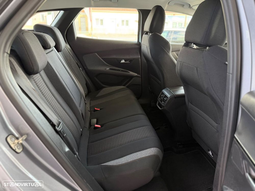 Peugeot 3008 1.5 BlueHDi Active Pack - 21