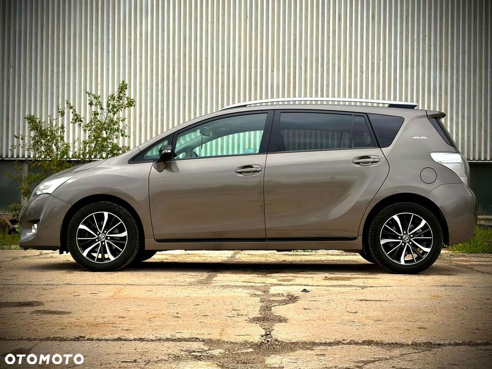 Toyota Verso 1.8 Selection EU6 - 18
