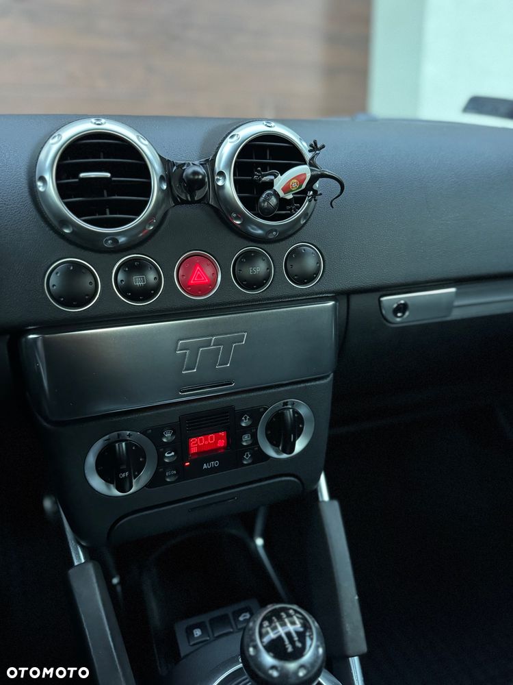 Audi TT Coupé 1.8T - 27