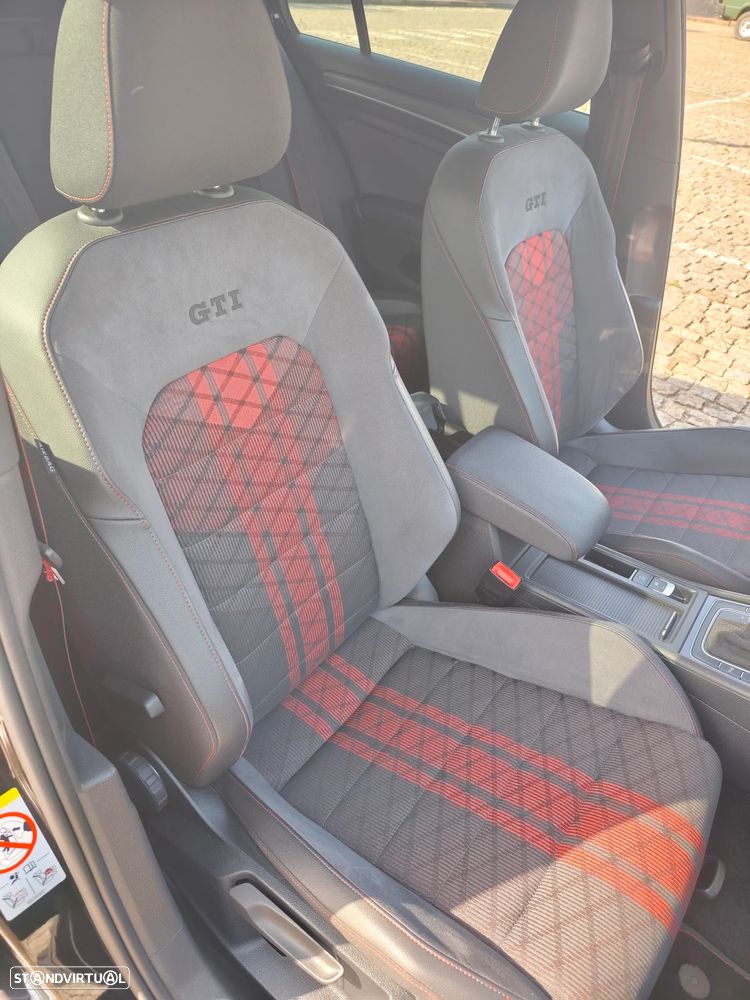 VW Golf GTI TCR 2.0 TSI OPF DSG - 16
