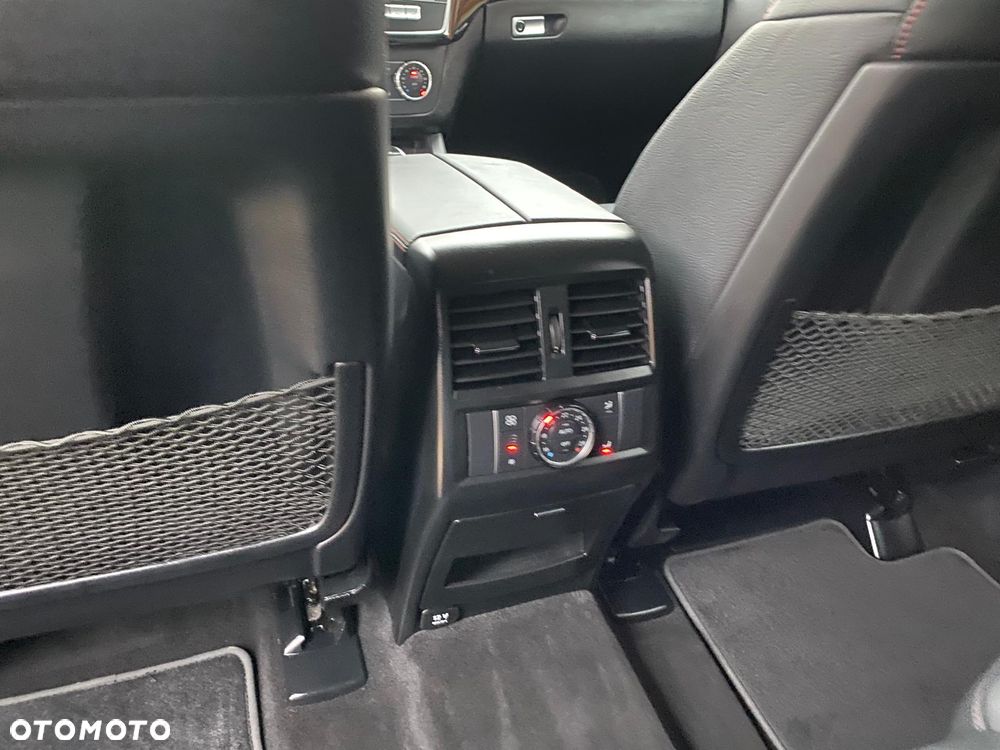 Mercedes-Benz GLE - 30