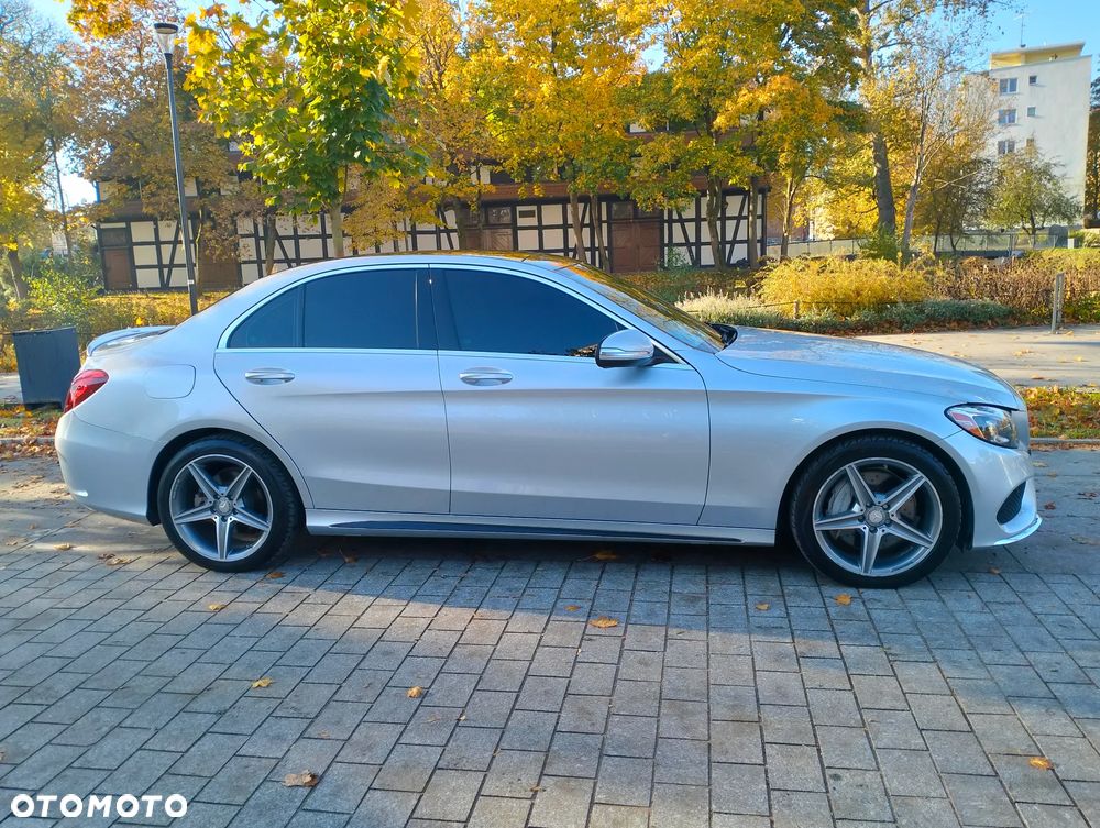 Mercedes-Benz Klasa C 300 7G-TRONIC AMG Line - 7
