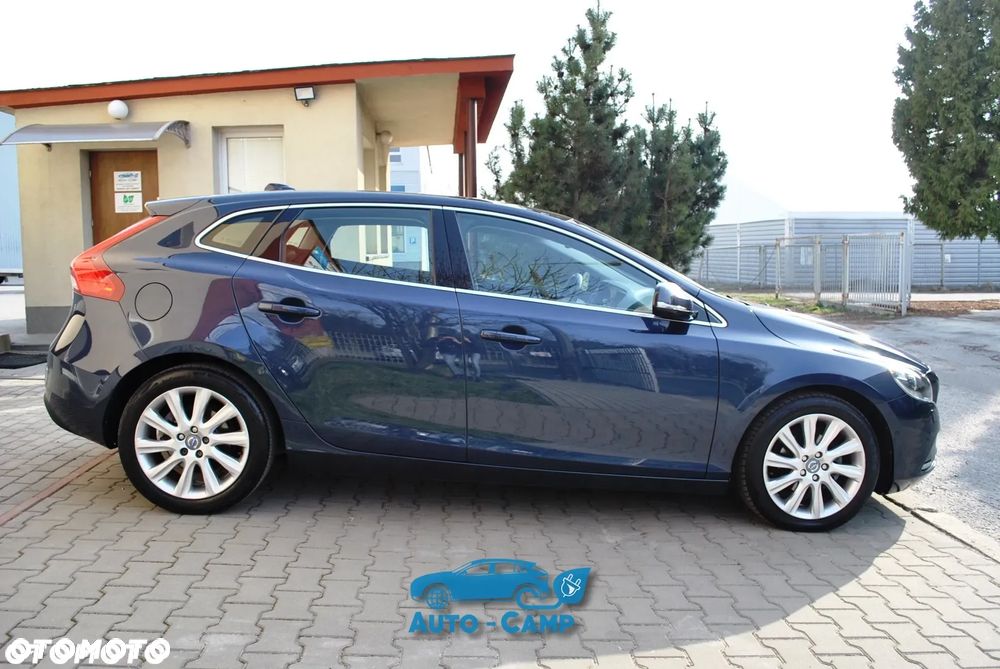 Volvo V40 D2 Summum - 12
