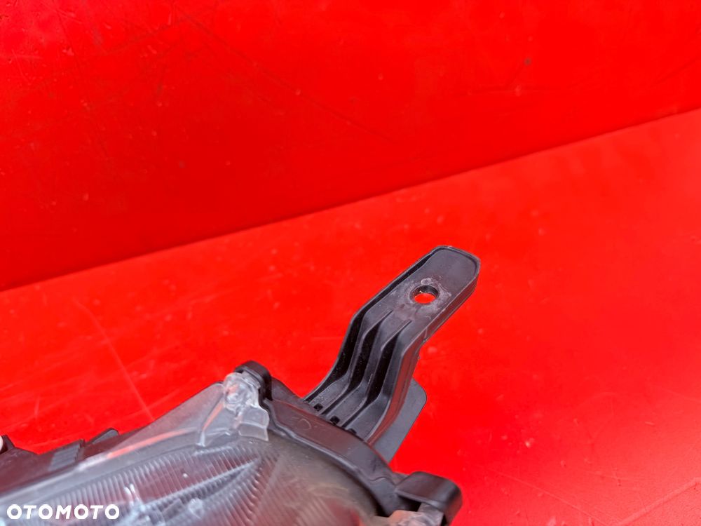 LAMPA LEWA TOYOTA YARIS CROSS SOCZEWKA LED 0D-310 - 2