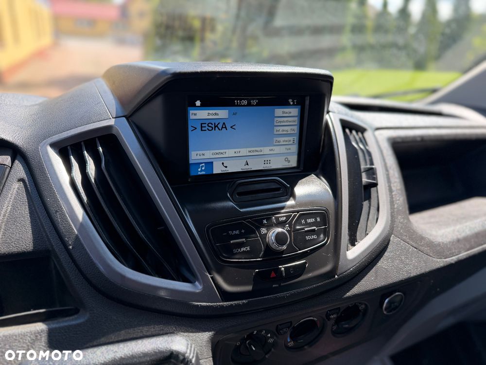 Ford Transit - 12