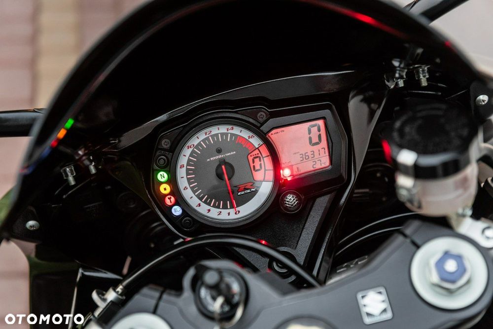 Suzuki GSX-R - 9