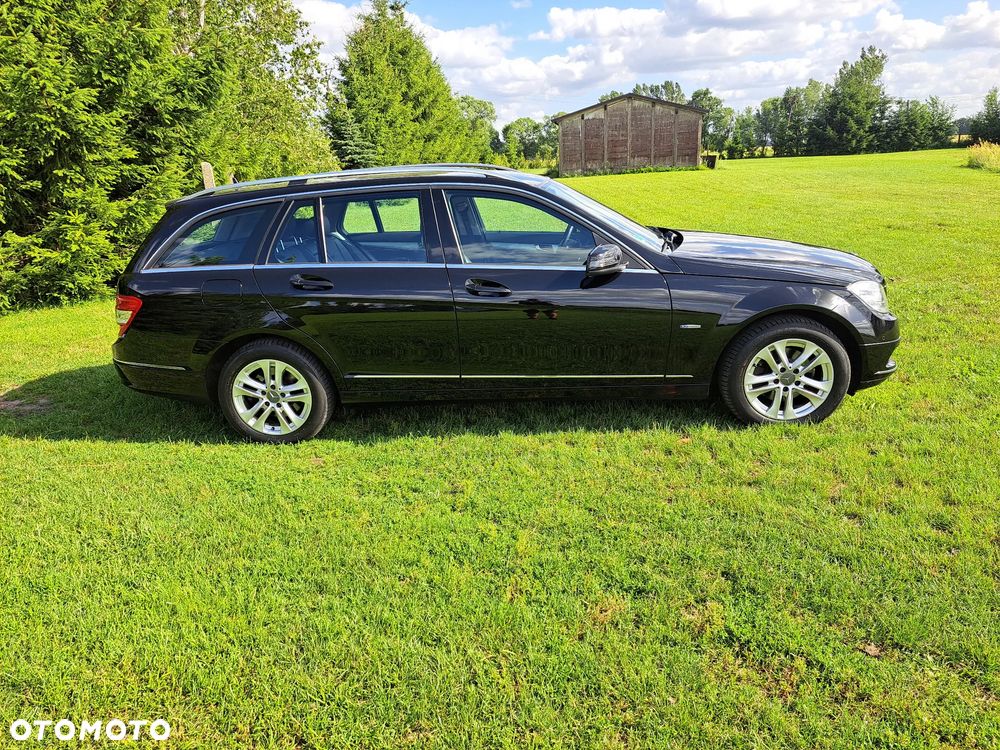 Mercedes-Benz Klasa C 220 CDI DPF Automatik BlueEFFICIENCY Avantgarde - 3
