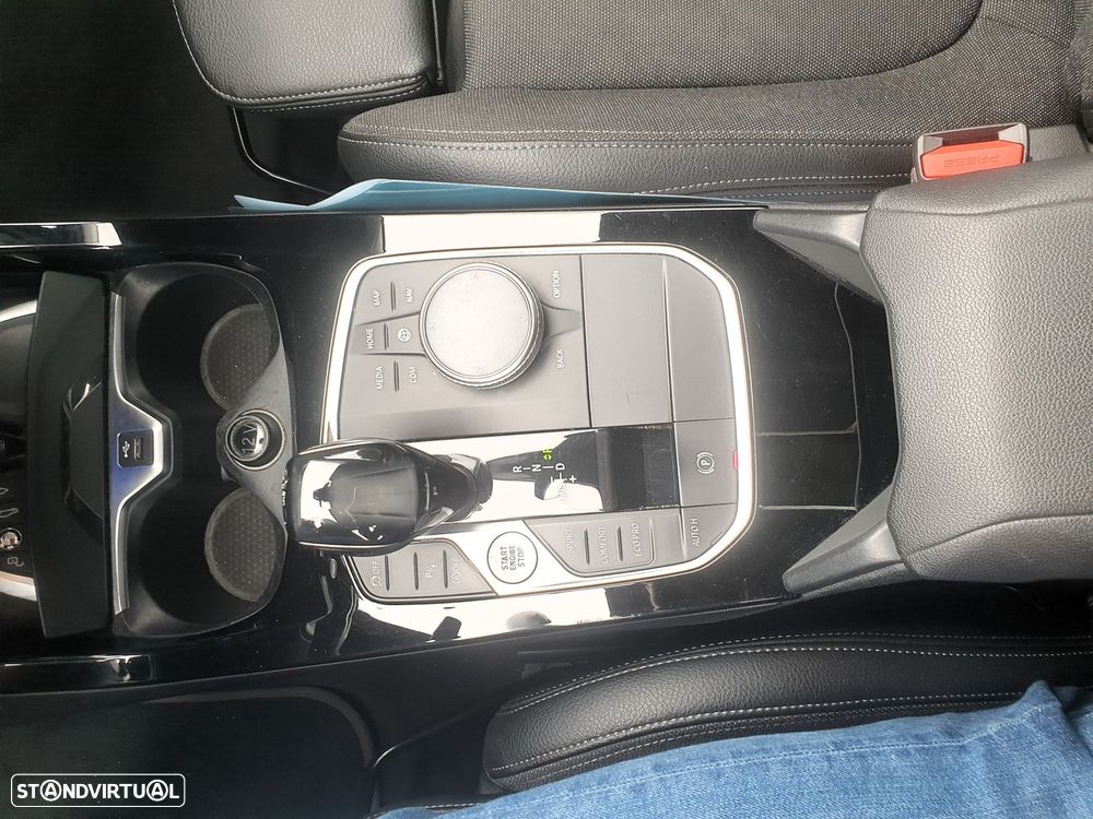 BMW 116 d Aut. Sport Line - 24