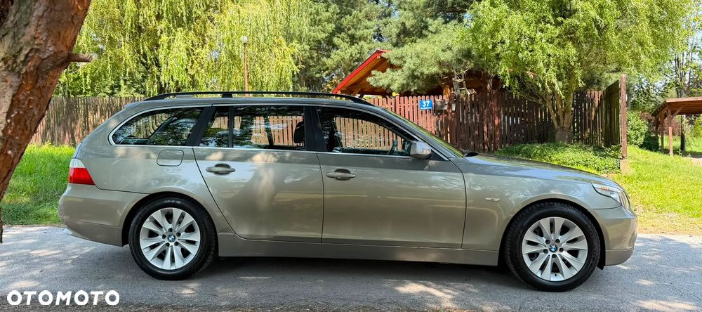 BMW Seria 5 525i - 6
