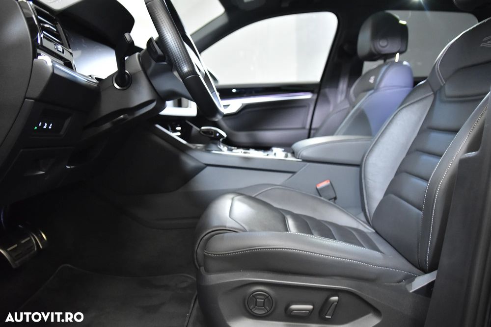 Volkswagen Touareg - 25