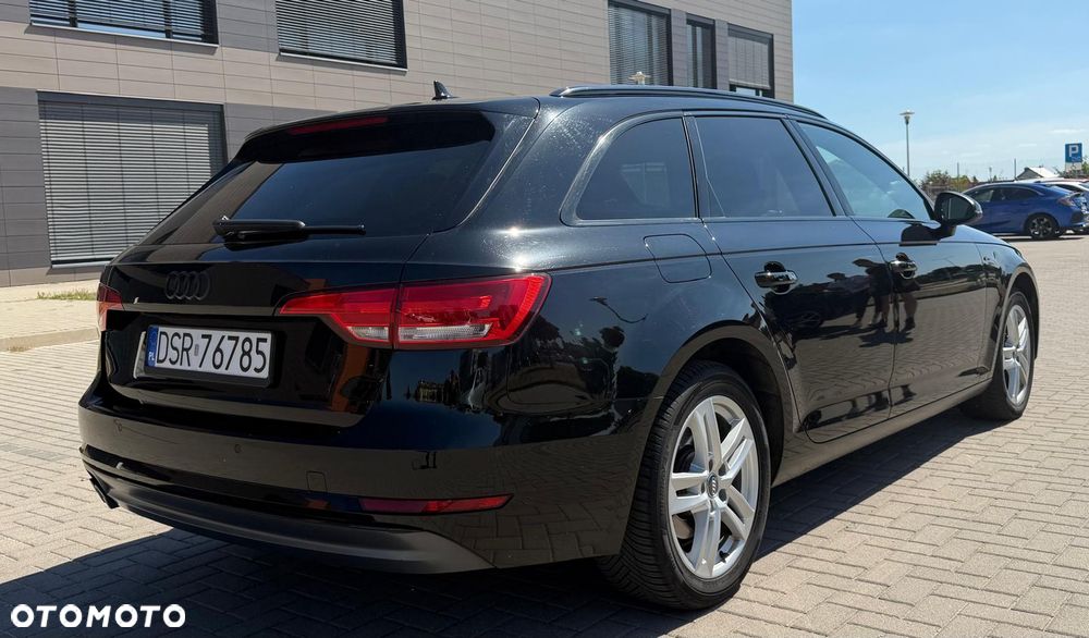 Audi A4 Avant 2.0 TDI S tronic - 5