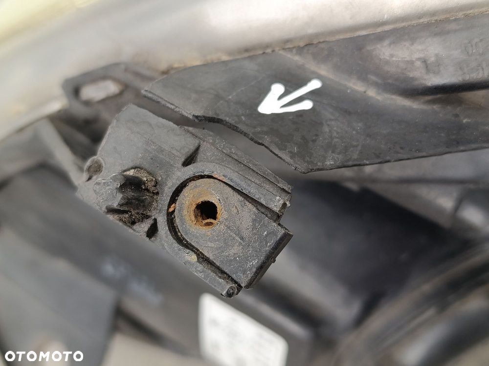 LAMPA PRZÓD PRAWA OPEL MERIVA B - 7