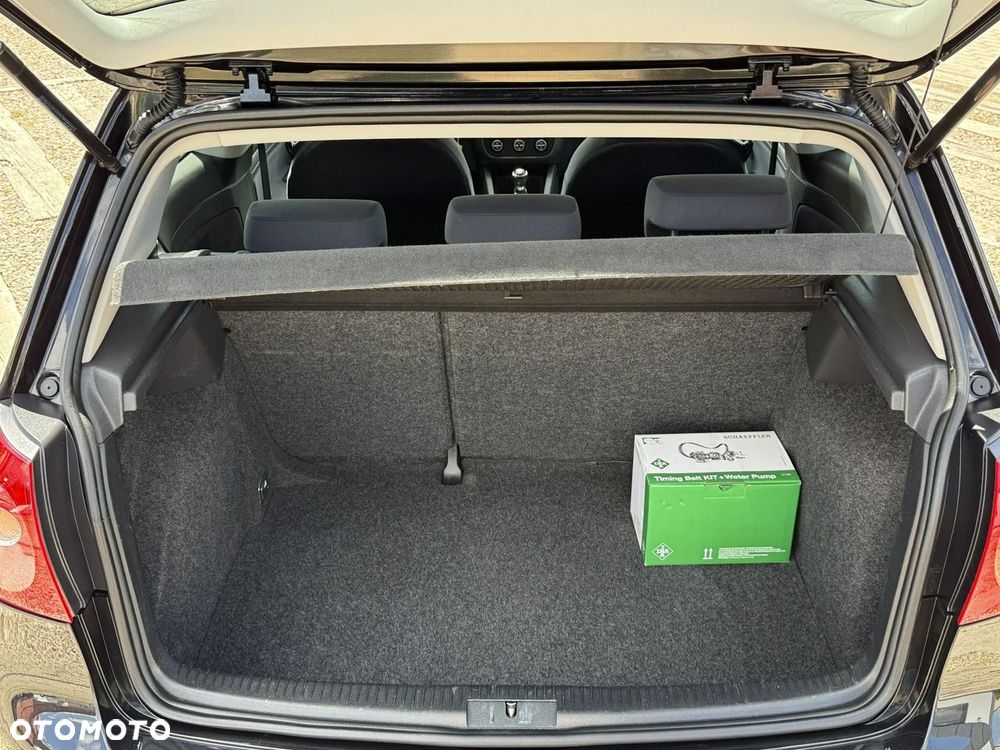 Volkswagen Golf - 29