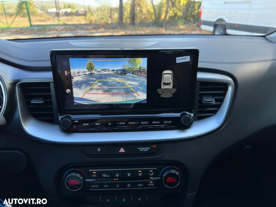 Kia XCeed 1.5 T-GDI 7DCT City - 10