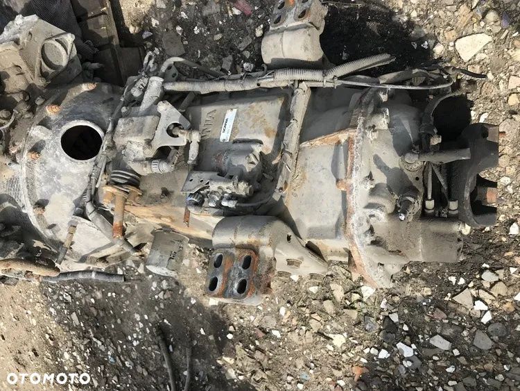 SKRZYNIA biegów Scania GRS900 - 3