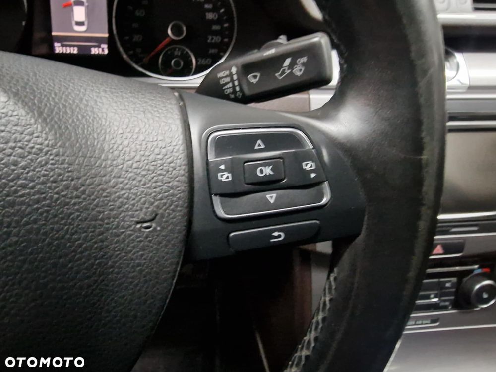 Volkswagen Passat 2.0 TDI Comfortline - 22