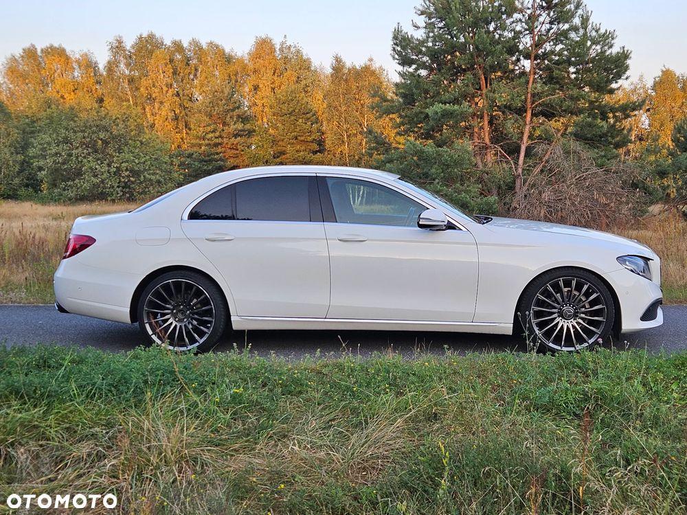 Mercedes-Benz Klasa E 200 d 9G-TRONIC Exclusive - 4