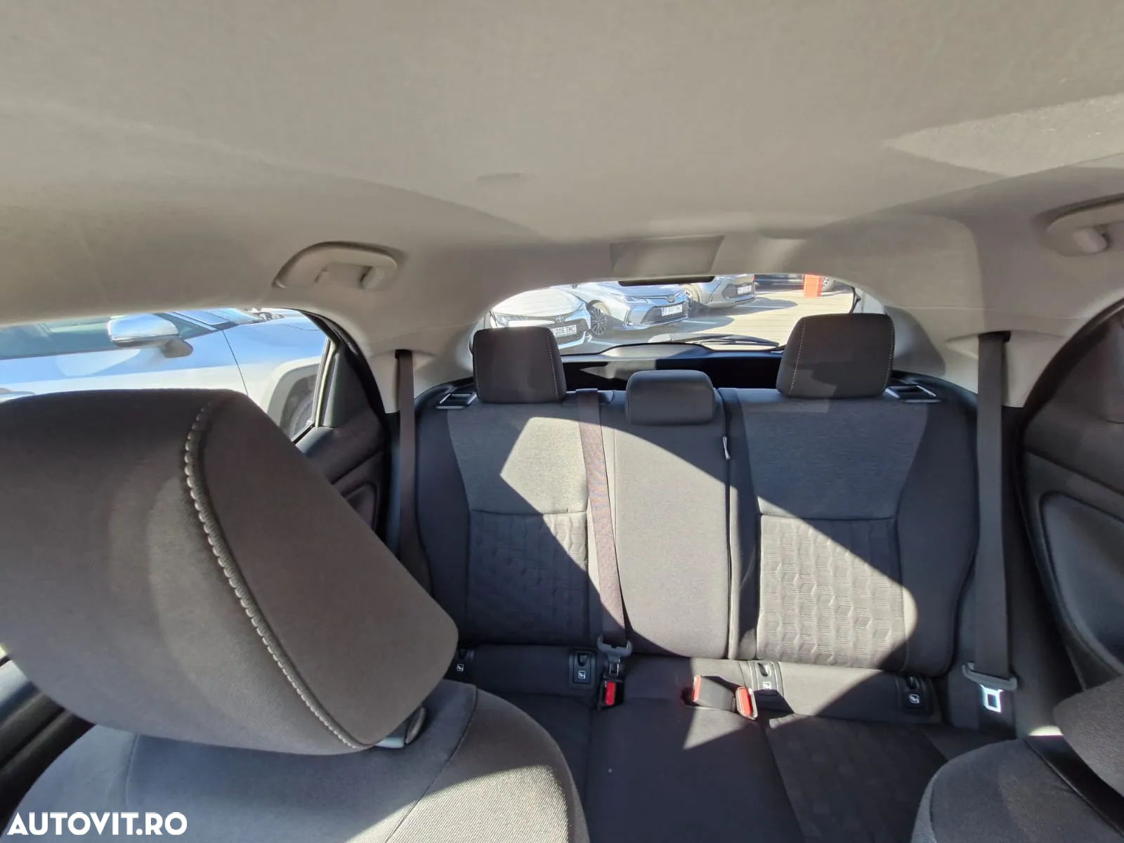 Toyota Yaris 1.5 116 CP HEV Business - 12