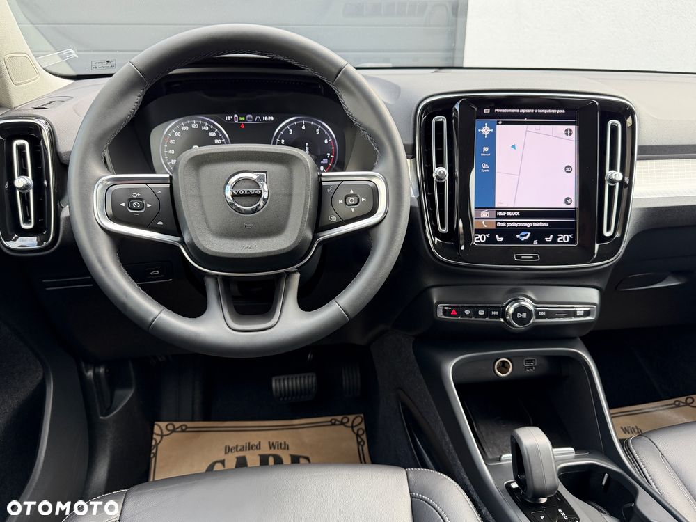 Volvo XC 40 B4 B DKG Momentum Pro - 38