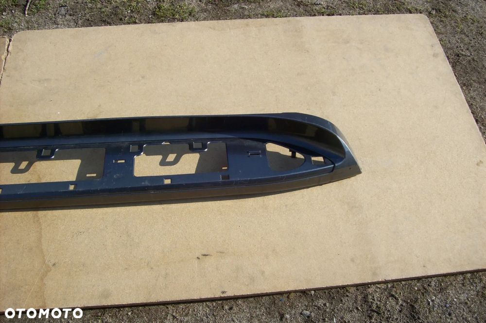 PRÓG STOPIEŃ PRAWY TOYOTA LAND CRUISER 120 - 2