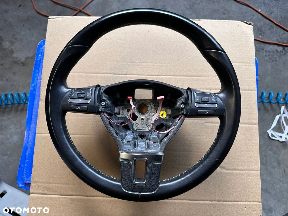 Kierownica multifunkcyjna skóra VW Touran II, VW Tiguan I 1T0419091AC - 1