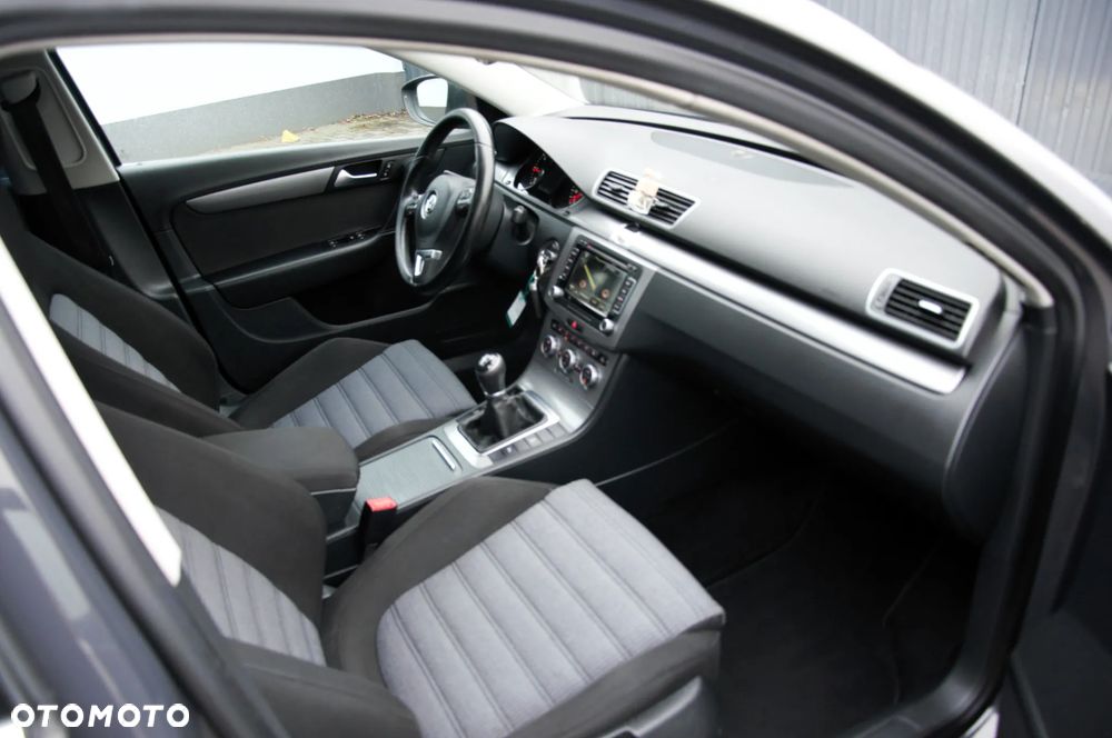 Volkswagen Passat 2.0 TDI BlueMotion Technology Highline - 8