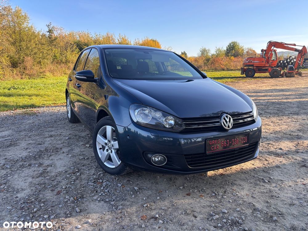 Volkswagen Golf - 1
