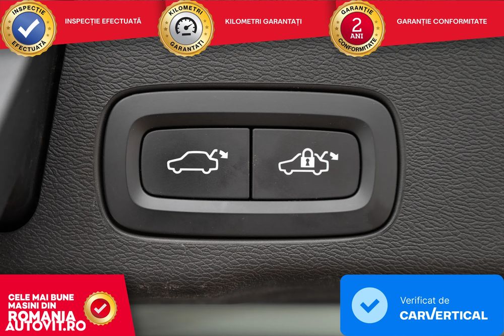 Volvo XC 60 B4 MHEV AT8 AWD Inscription - 28