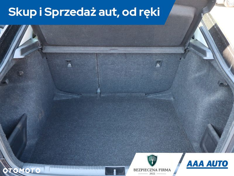 Skoda RAPID - 14