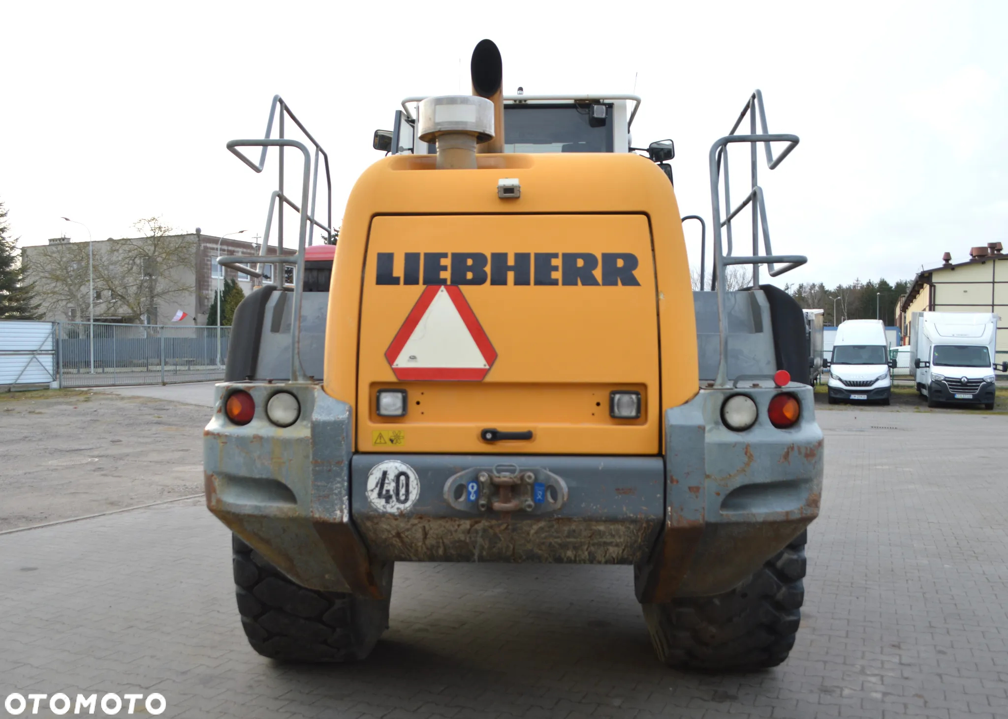 Liebherr L580 2PLUS2 - 4