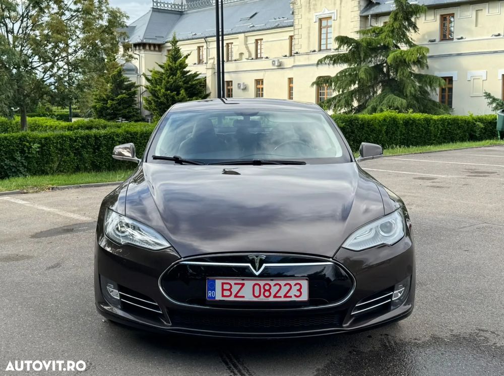 Tesla Model S 85 - 5