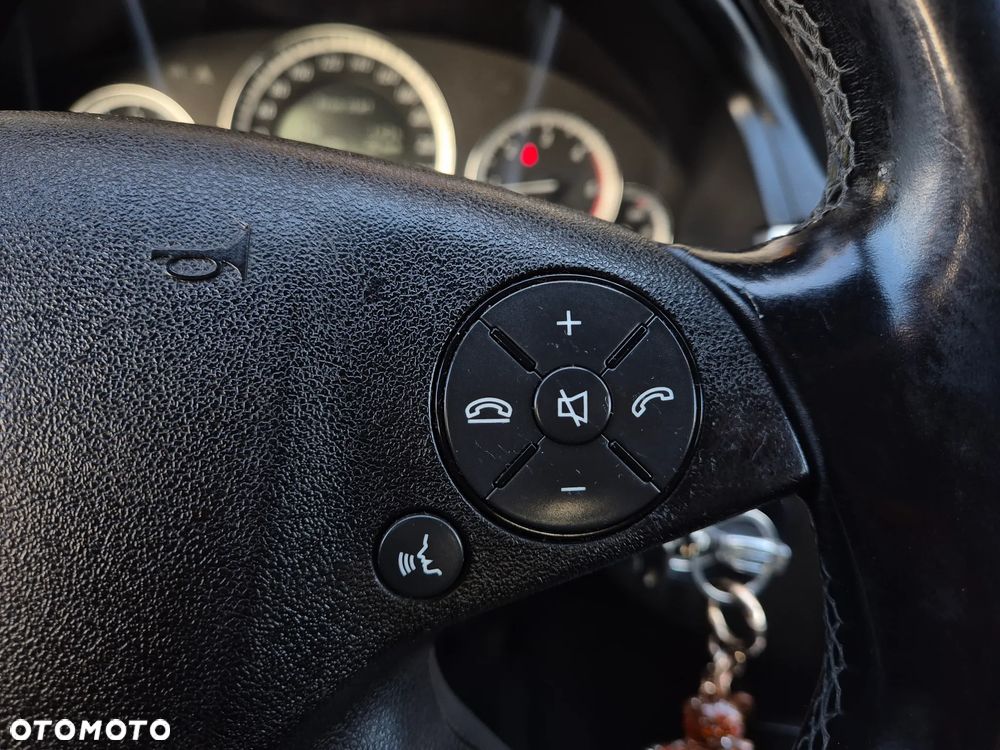 Mercedes-Benz Klasa E - 13