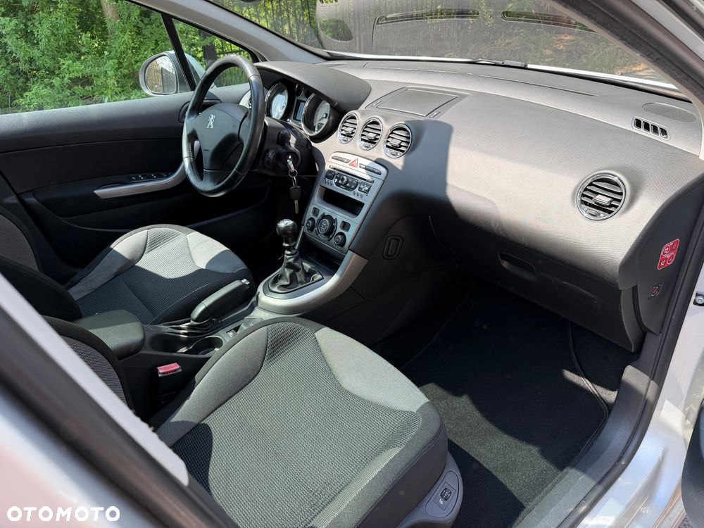 Peugeot 308 e-HDi FAP 110 Stop&Start Family - 5