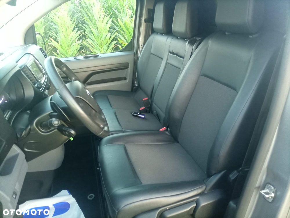 Opel Vivaro - 11