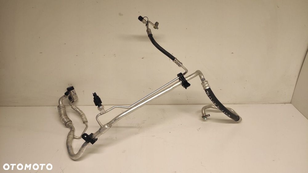 PRZEWÓD KLIMATYZACJI DŁUGI HYUNDAI TUCSON IV 1.6T-GDI 97775-CZ001 21-23 - 1