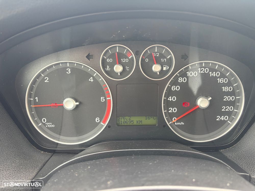Ford Focus SW 1.6 TDCi Connec. - 24