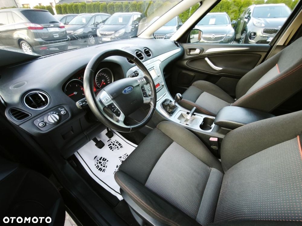 Ford S-Max - 7