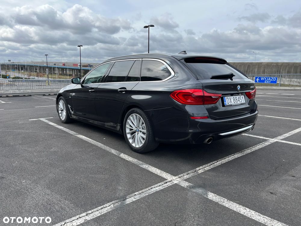 BMW Seria 5 520i Luxury Line - 14