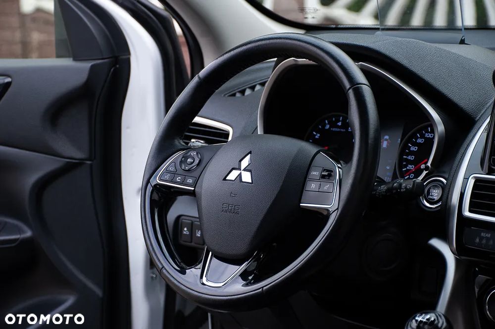 Mitsubishi Eclipse Cross 1.5 T Intense - 25