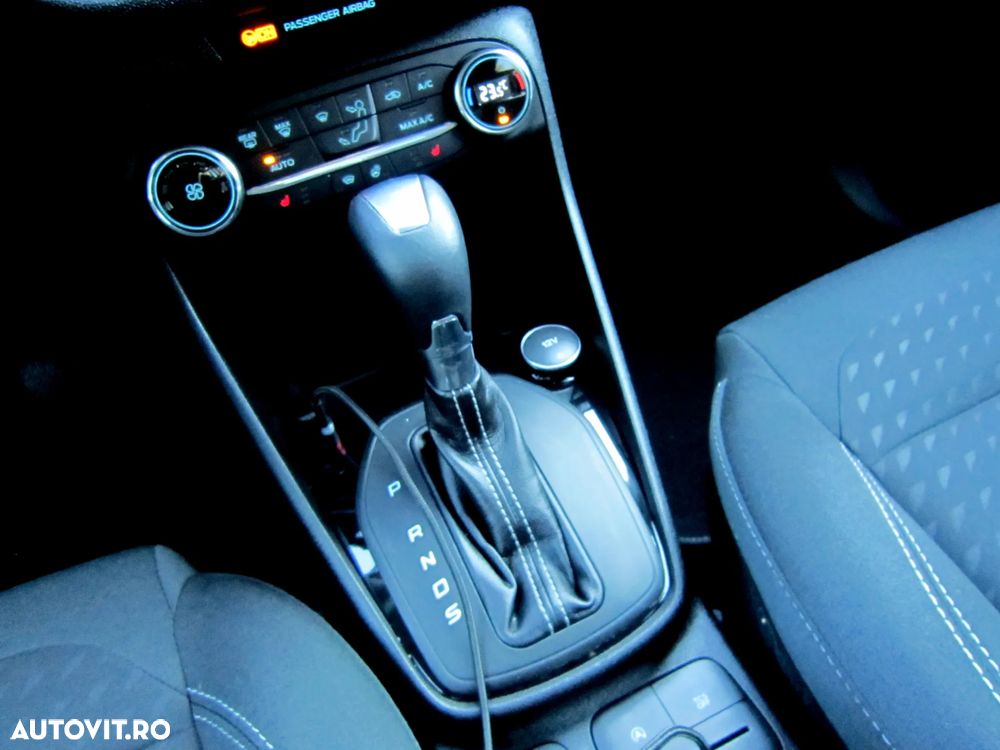 Ford Fiesta 1.0 EcoBoost Powershift Titanium - 9