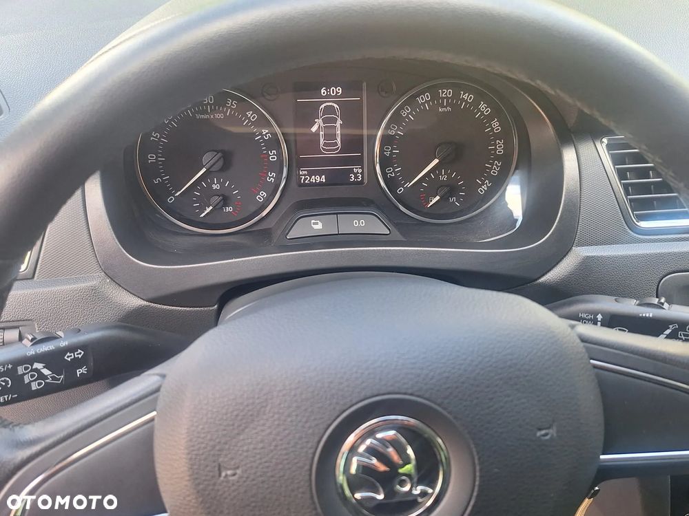 Skoda RAPID 1.6 TDI Active - 10