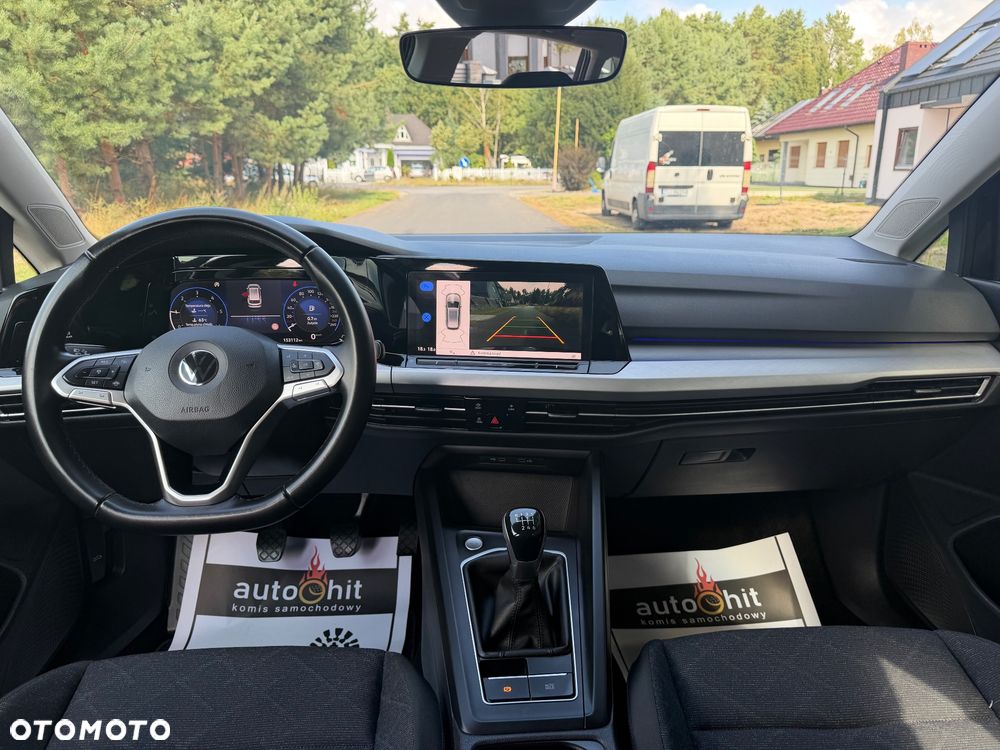 Volkswagen Golf - 22